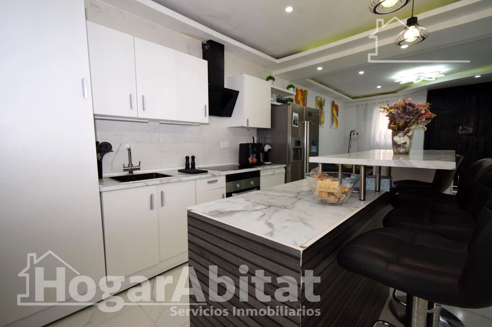 Casa de 5 habitaciones en Alginet en venta con piscina - 215.000 € (Ref: 9462433)