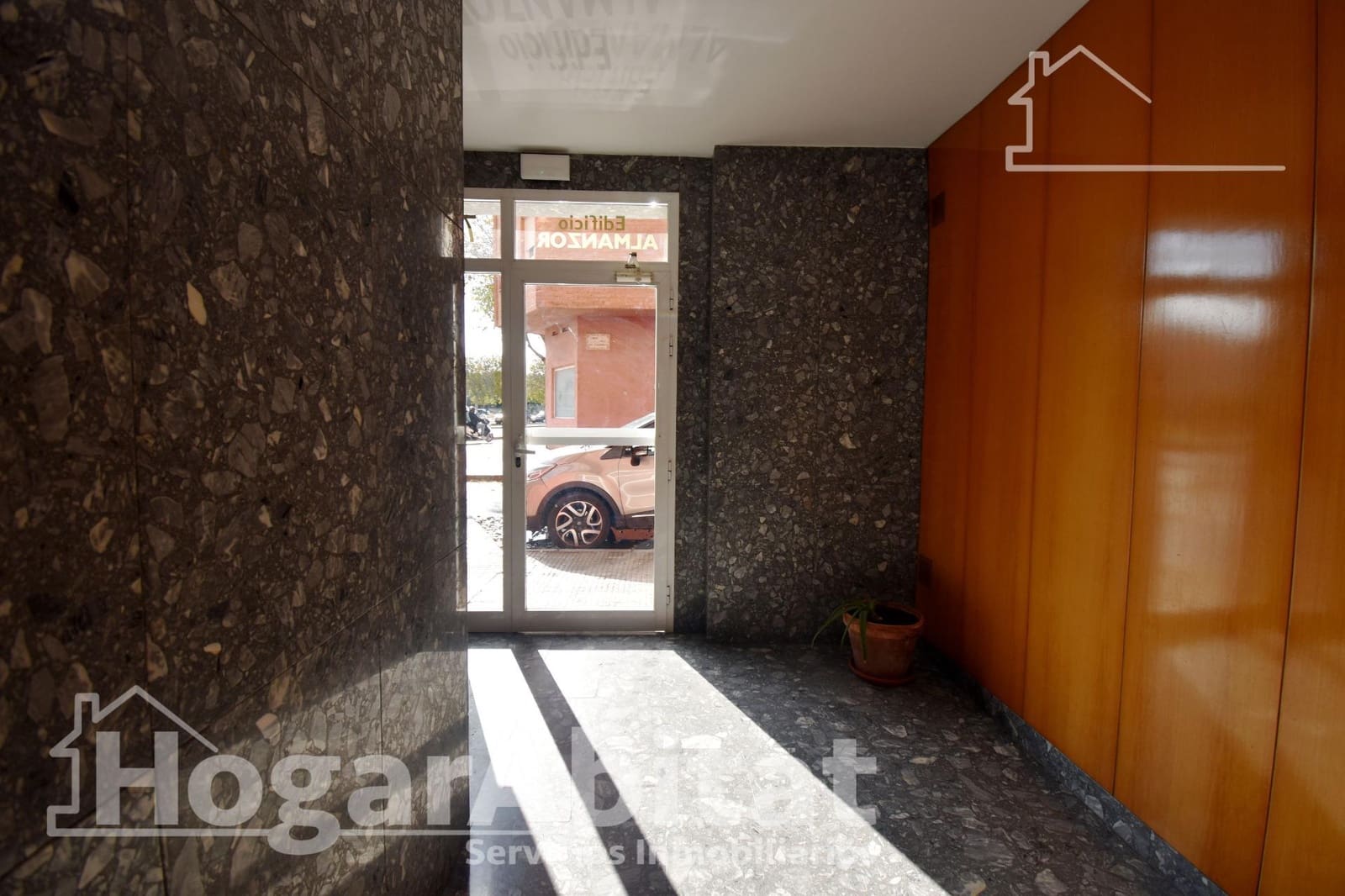 2 bedroom Flat for sale in Castello de la Plana with garage - € 150,000 (Ref: 9465798)