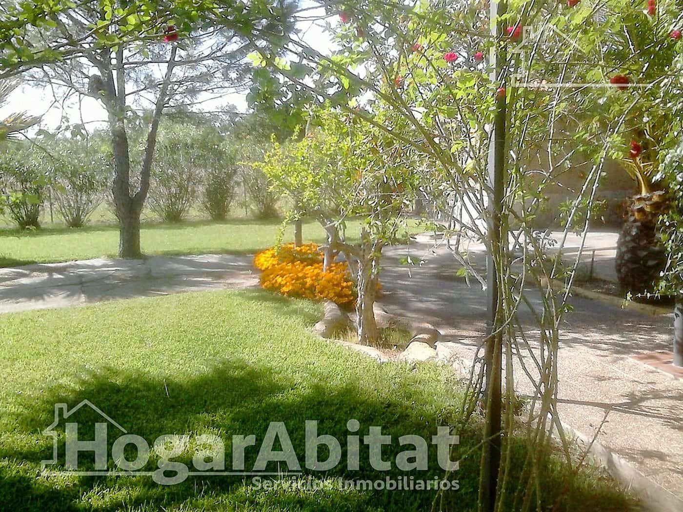 4 quarto Moradia para venda em Badajoz cidade com piscina garagem - 202 000 € (Ref: 9465802)