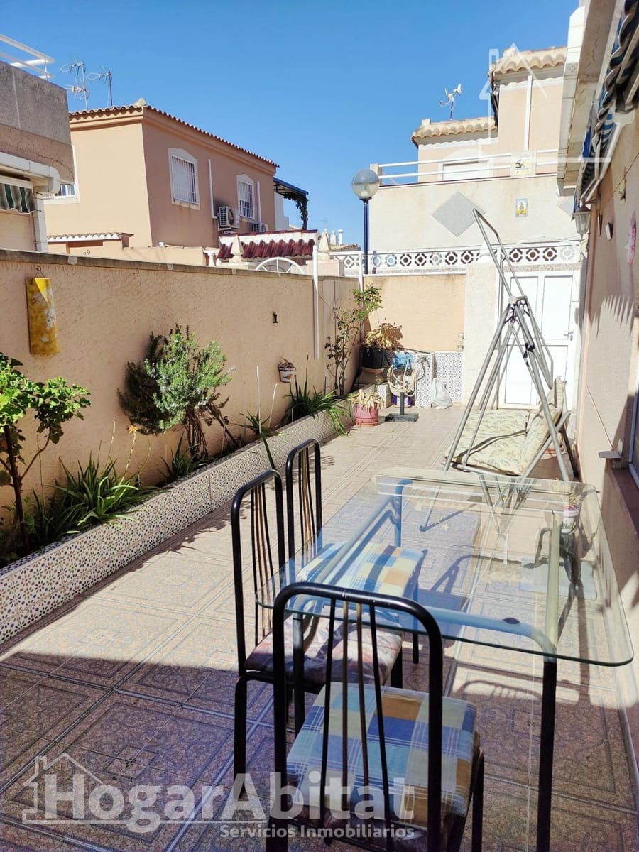 4 camera da letto Villetta a Schiera in vendita in Torrevieja con piscina - 149.000 € (Rif: 9465808)