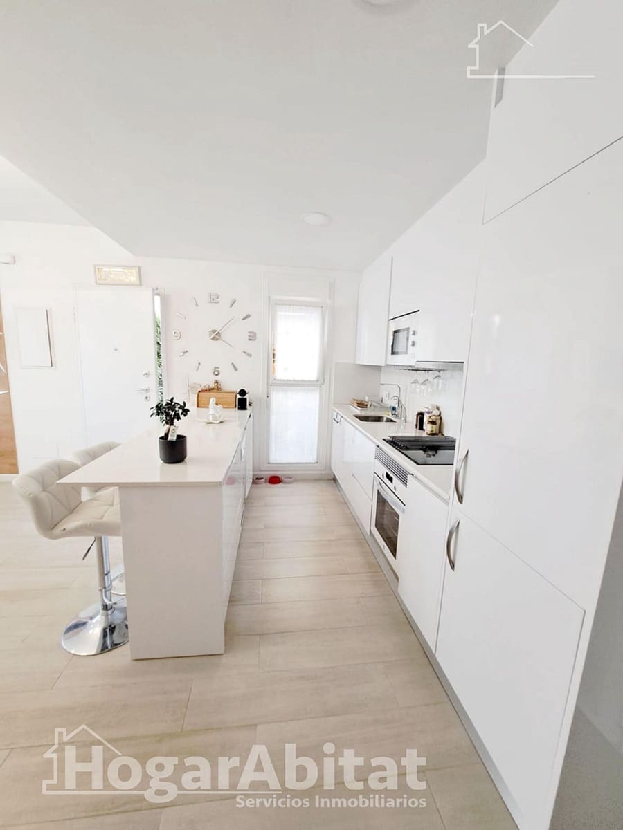 Chalet de 3 habitaciones en Pilar de la Horadada en venta con piscina garaje - 439.000 € (Ref: 9465809)