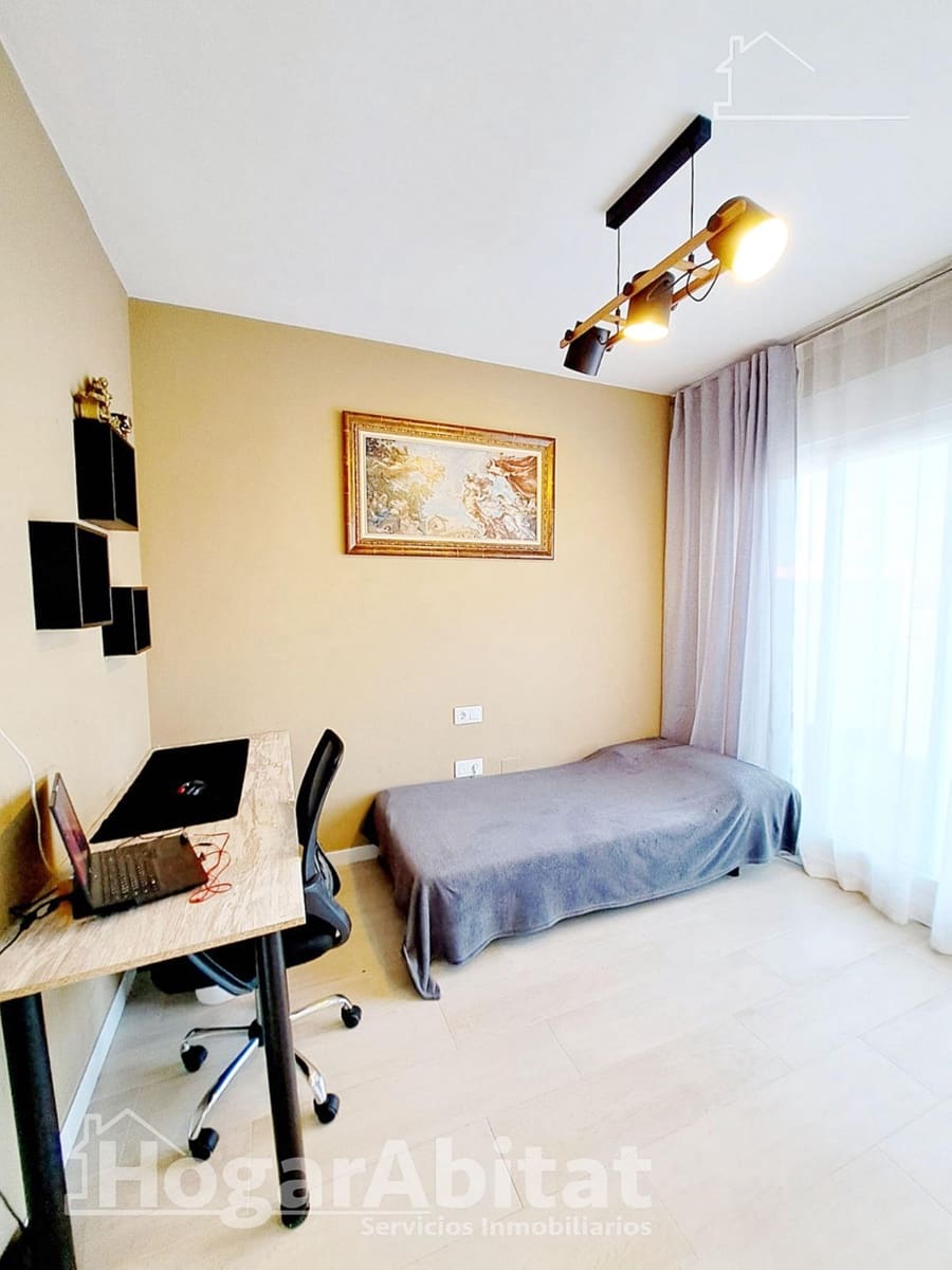 Chalet de 3 habitaciones en Pilar de la Horadada en venta con piscina garaje - 439.000 € (Ref: 9465809)