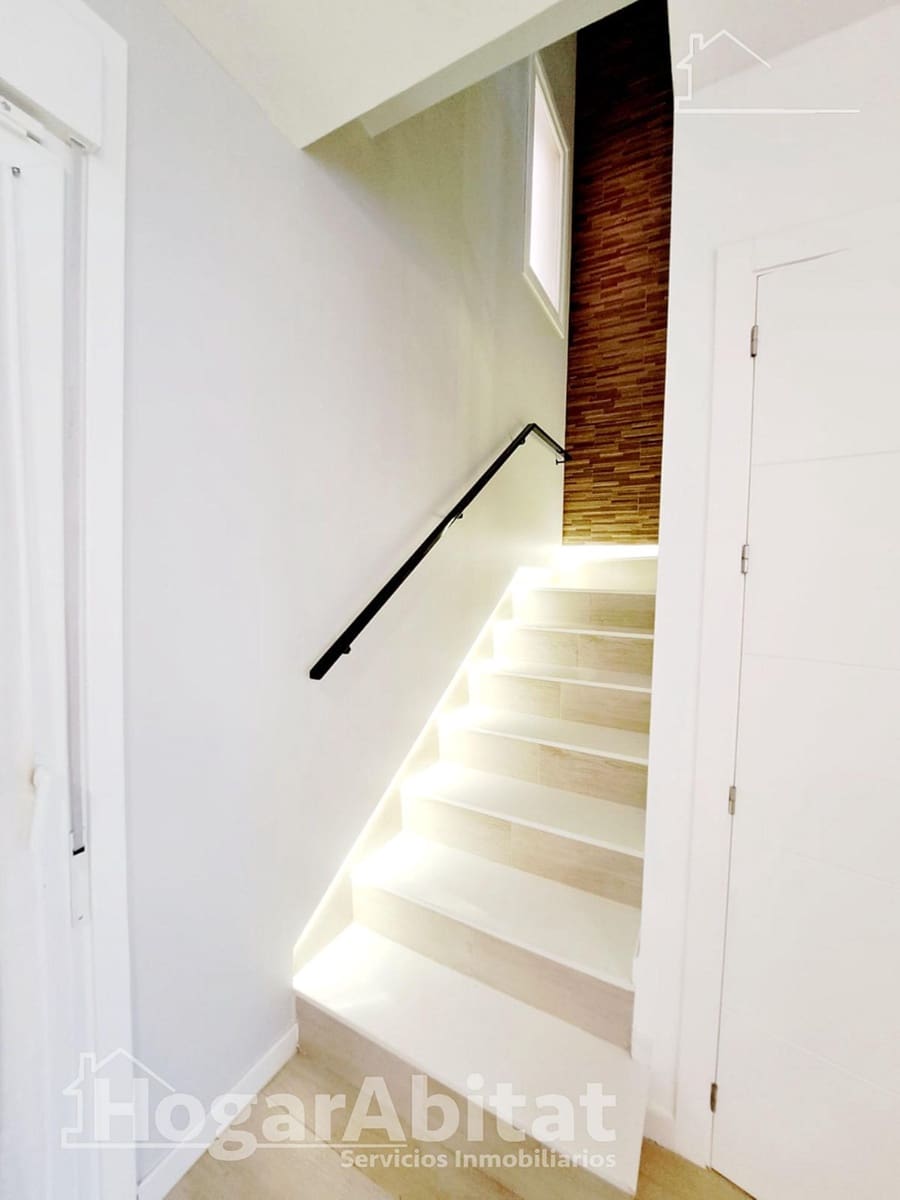 Chalet de 3 habitaciones en Pilar de la Horadada en venta con piscina garaje - 439.000 € (Ref: 9465809)