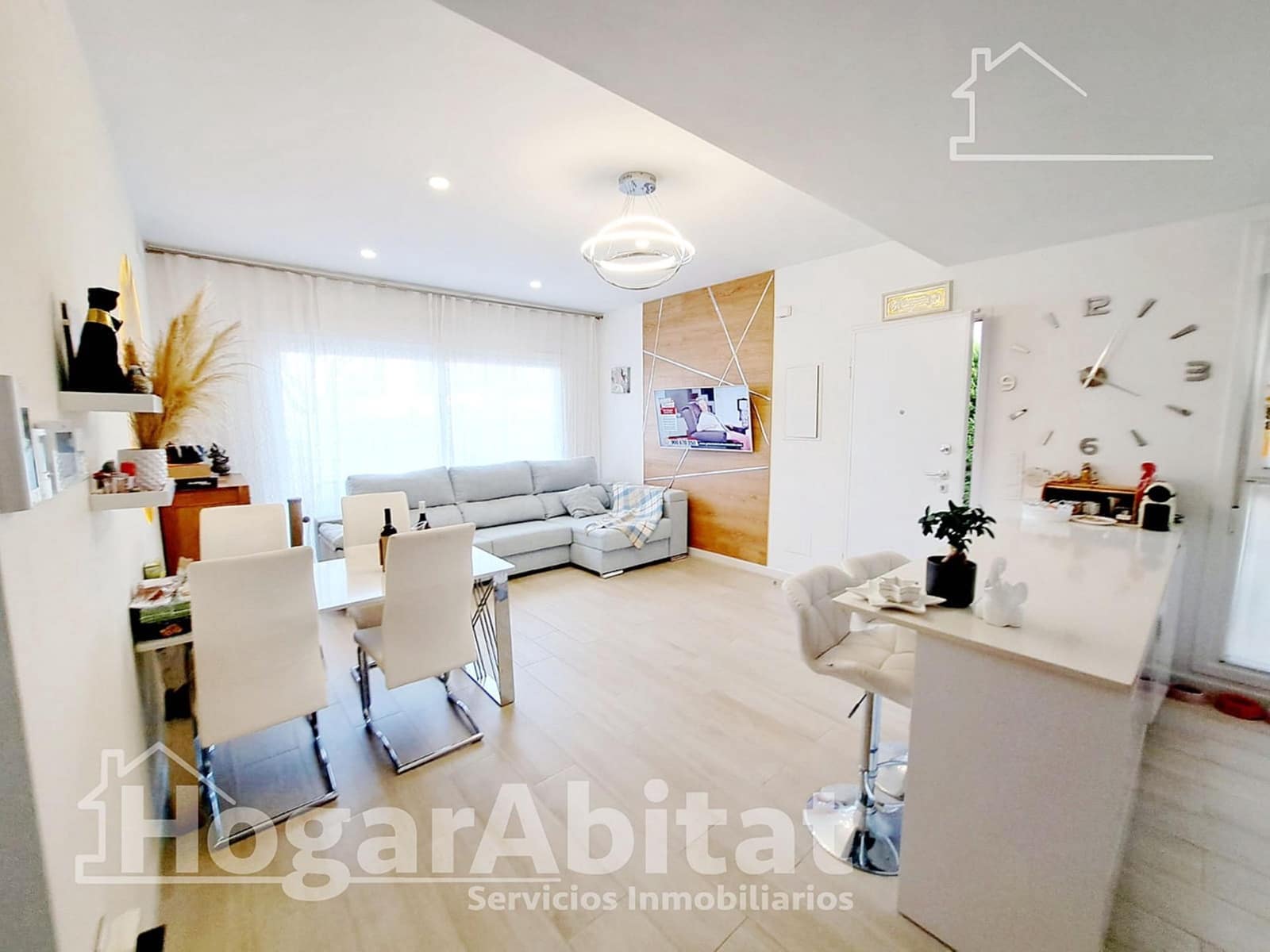 Chalet de 3 habitaciones en Pilar de la Horadada en venta con piscina garaje - 439.000 € (Ref: 9465809)