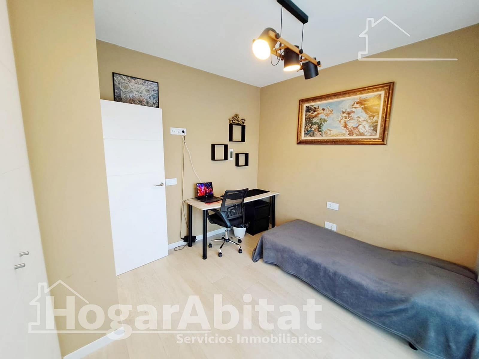 Chalet de 3 habitaciones en Pilar de la Horadada en venta con piscina garaje - 439.000 € (Ref: 9465809)