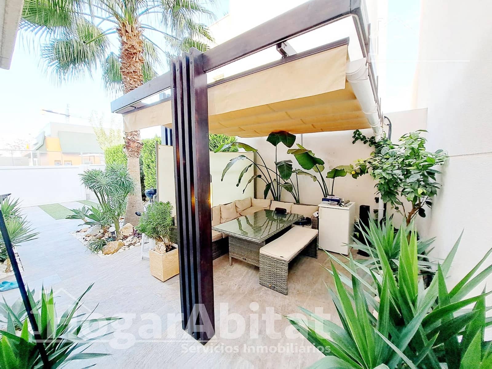 Chalet de 3 habitaciones en Pilar de la Horadada en venta con piscina garaje - 439.000 € (Ref: 9465809)