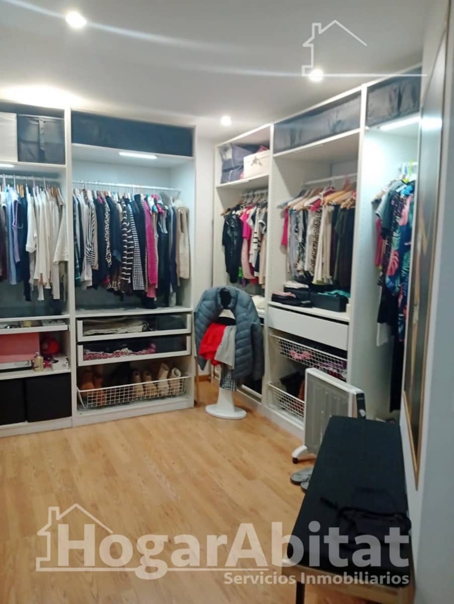 4 bedroom Terraced Villa for sale in Onda with garage - € 230,000 (Ref: 9465814)