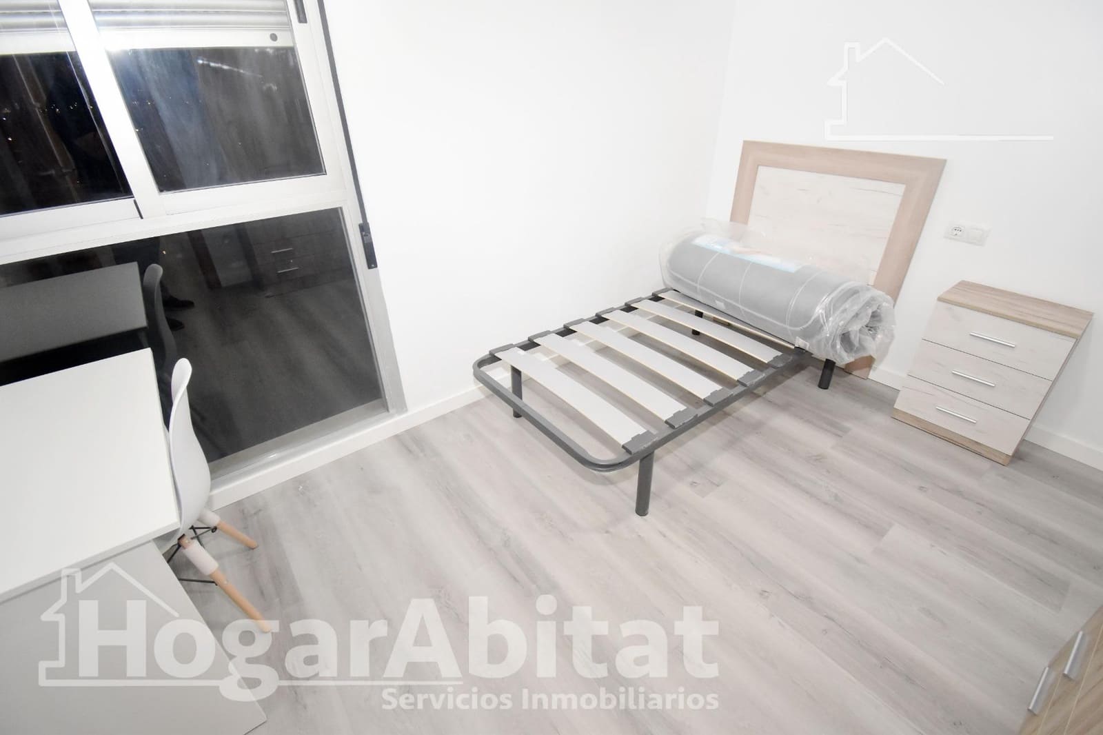 4 Zimmer Wohnung zu verkaufen in Castello de la Plana mit Garage - 220.000 € (Ref: 9465820)