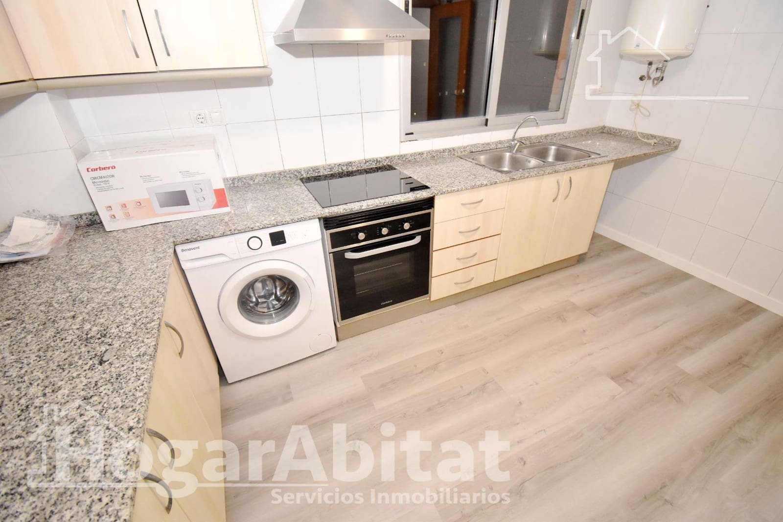 4 Zimmer Wohnung zu verkaufen in Castello de la Plana mit Garage - 220.000 € (Ref: 9465820)