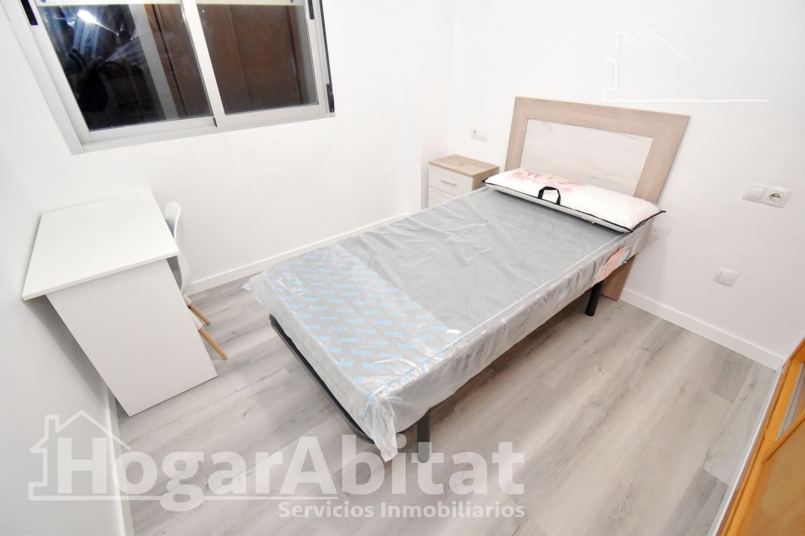 4 Zimmer Wohnung zu verkaufen in Castello de la Plana mit Garage - 220.000 € (Ref: 9465820)