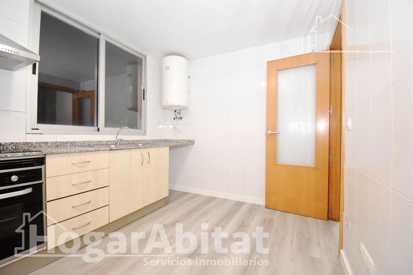 4 Zimmer Wohnung zu verkaufen in Castello de la Plana mit Garage - 220.000 € (Ref: 9465820)