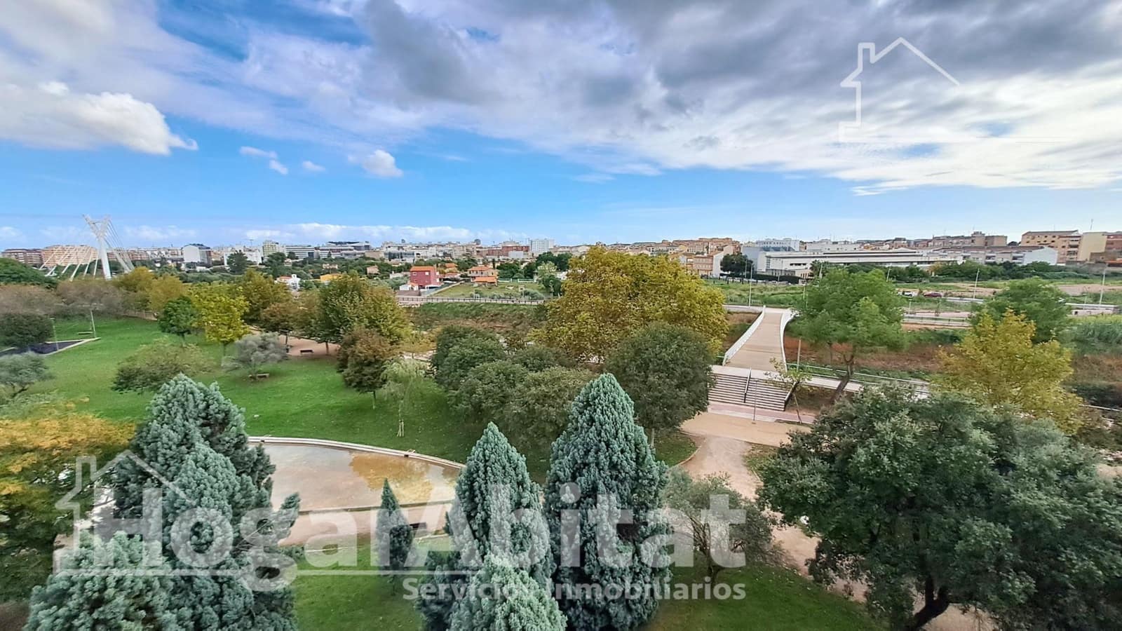 4 Zimmer Wohnung zu verkaufen in Castello de la Plana mit Garage - 220.000 € (Ref: 9465820)