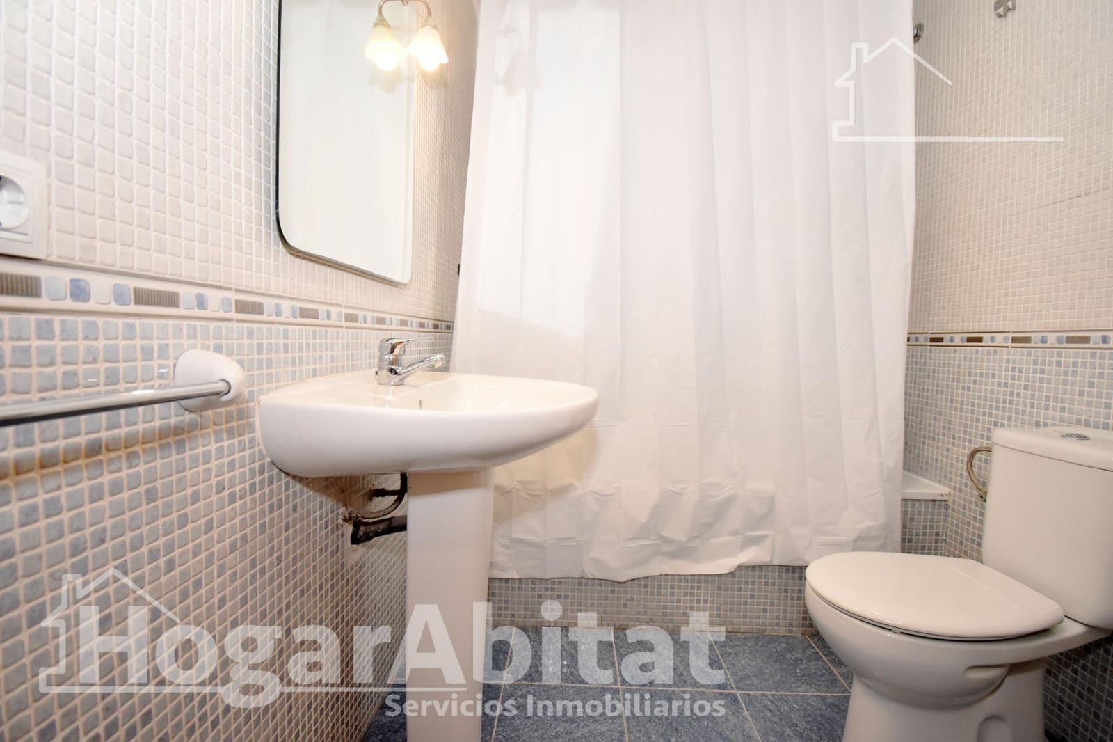 4 bedroom Flat for sale in Castello de la Plana with garage - € 215,000 (Ref: 9465821)