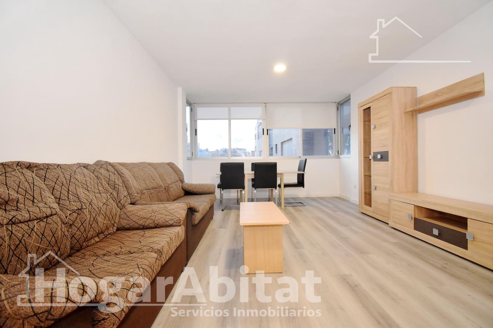 4 bedroom Flat for sale in Castello de la Plana with garage - € 215,000 (Ref: 9465821)