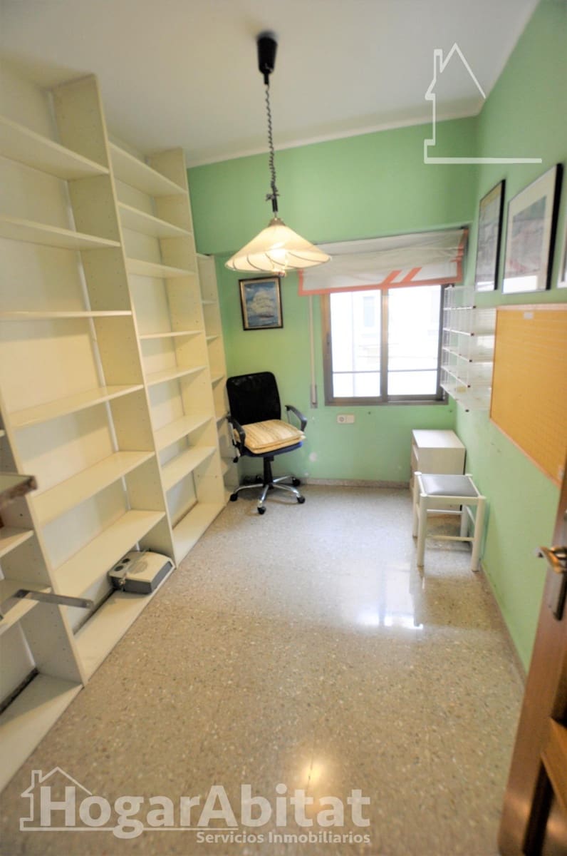 Piso de 3 habitaciones en València ciudad en venta con garaje - 280.000 € (Ref: 9465822)