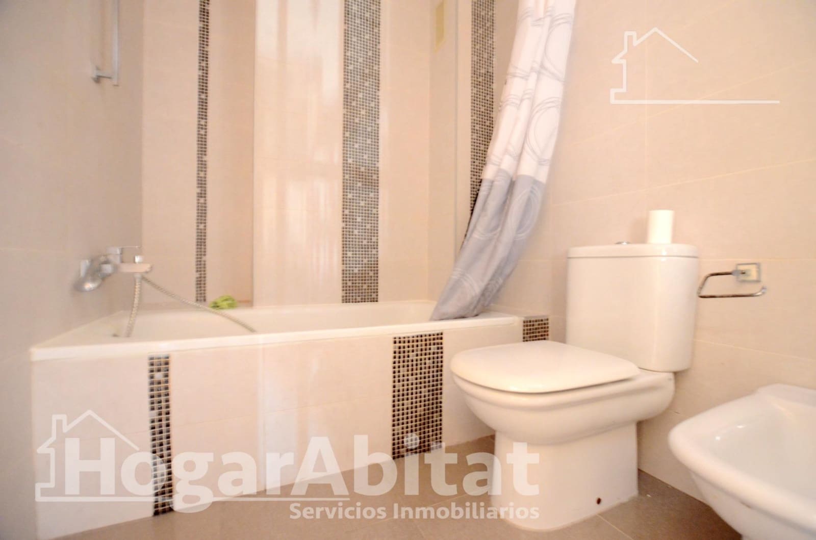 Piso de 3 habitaciones en Palmera en venta con garaje - 145.000 € (Ref: 9465824)