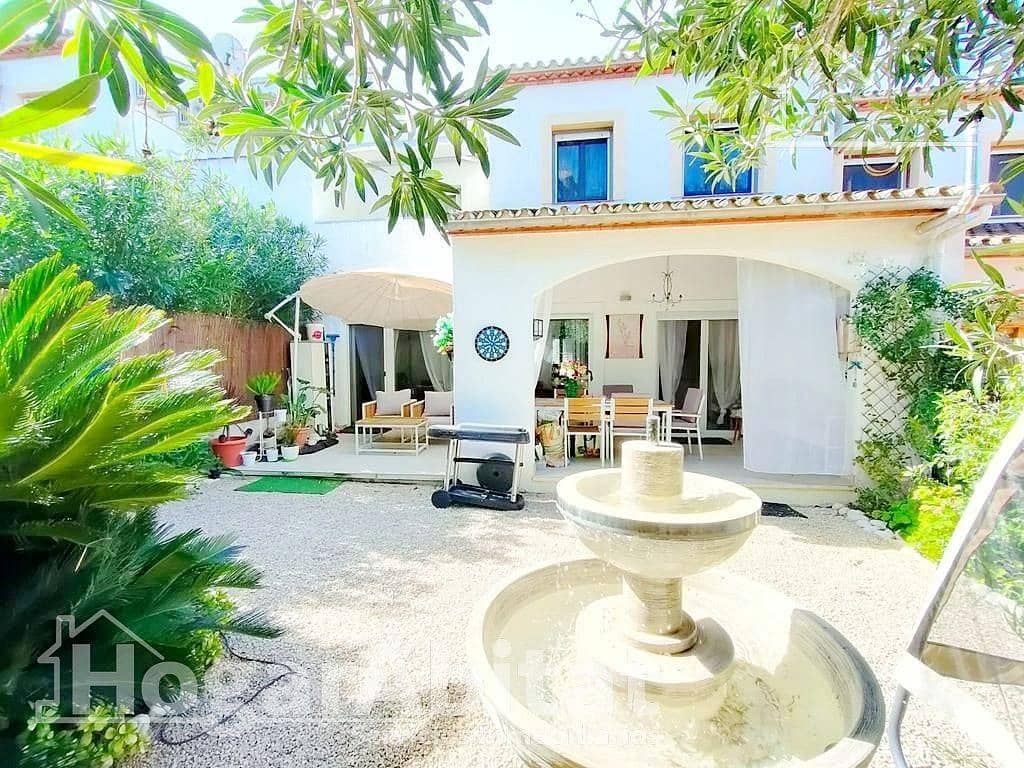 3 bedroom Terraced Villa for sale in Monte Pedreguer with pool - € 315,000 (Ref: 9465826)