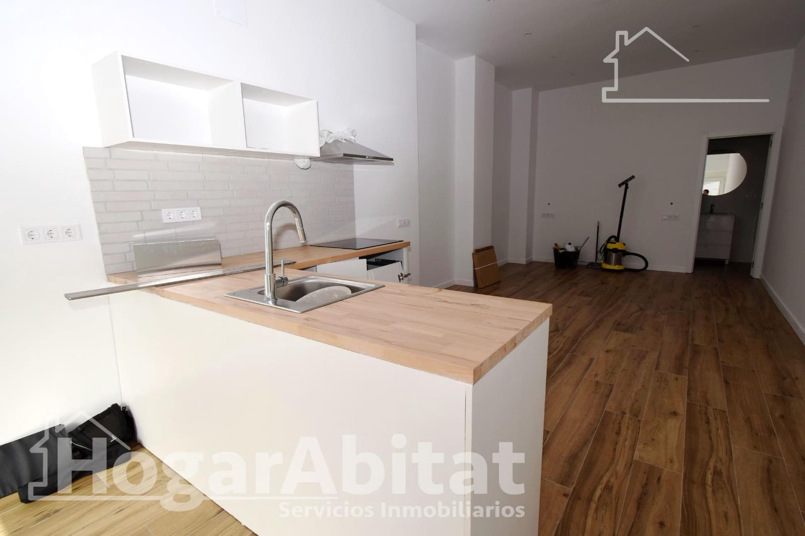 1 bedroom Flat for sale in Valencia city - € 185,000 (Ref: 9465827)
