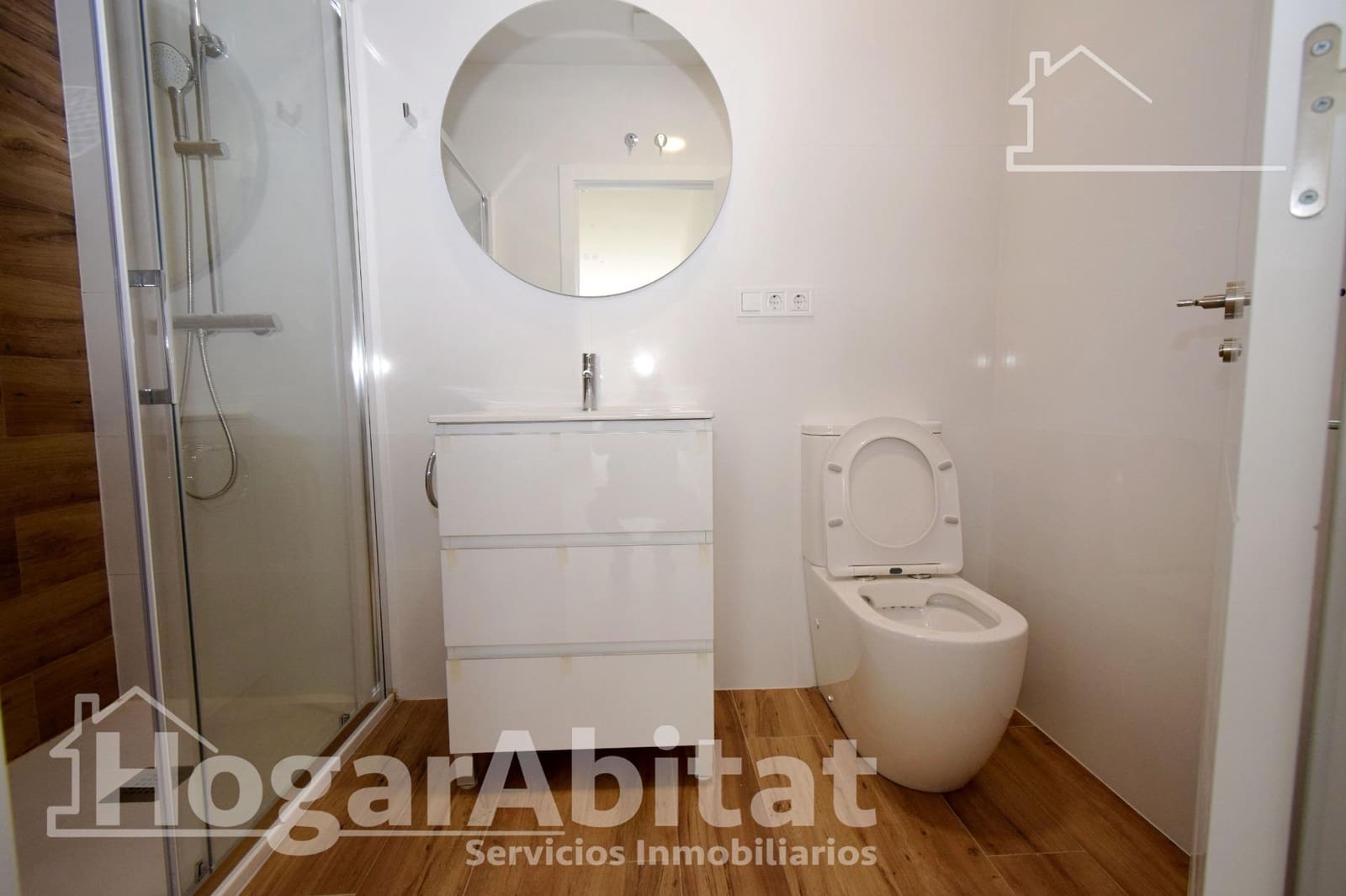 1 bedroom Flat for sale in Valencia city - € 185,000 (Ref: 9465827)