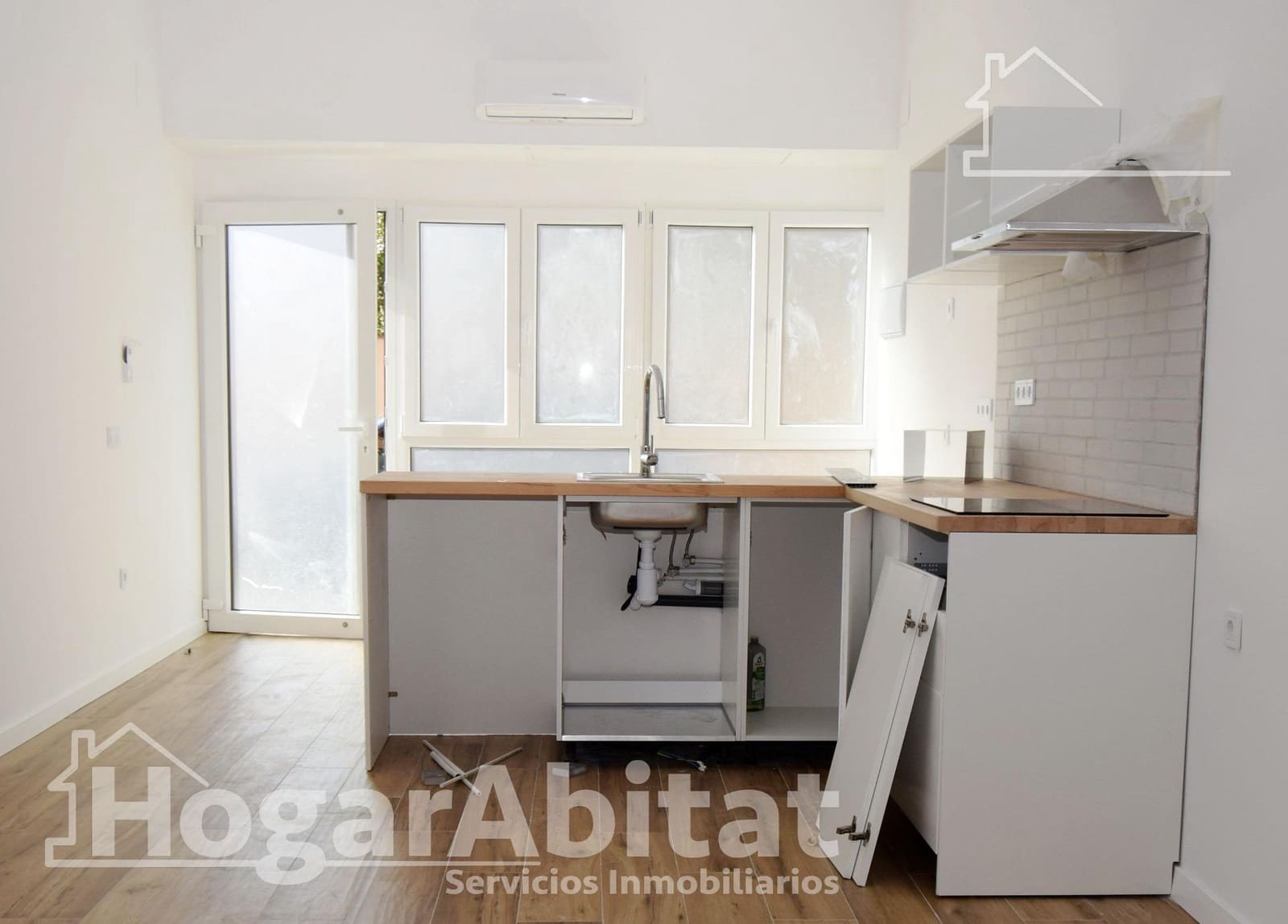 1 bedroom Flat for sale in Valencia city - € 185,000 (Ref: 9465827)