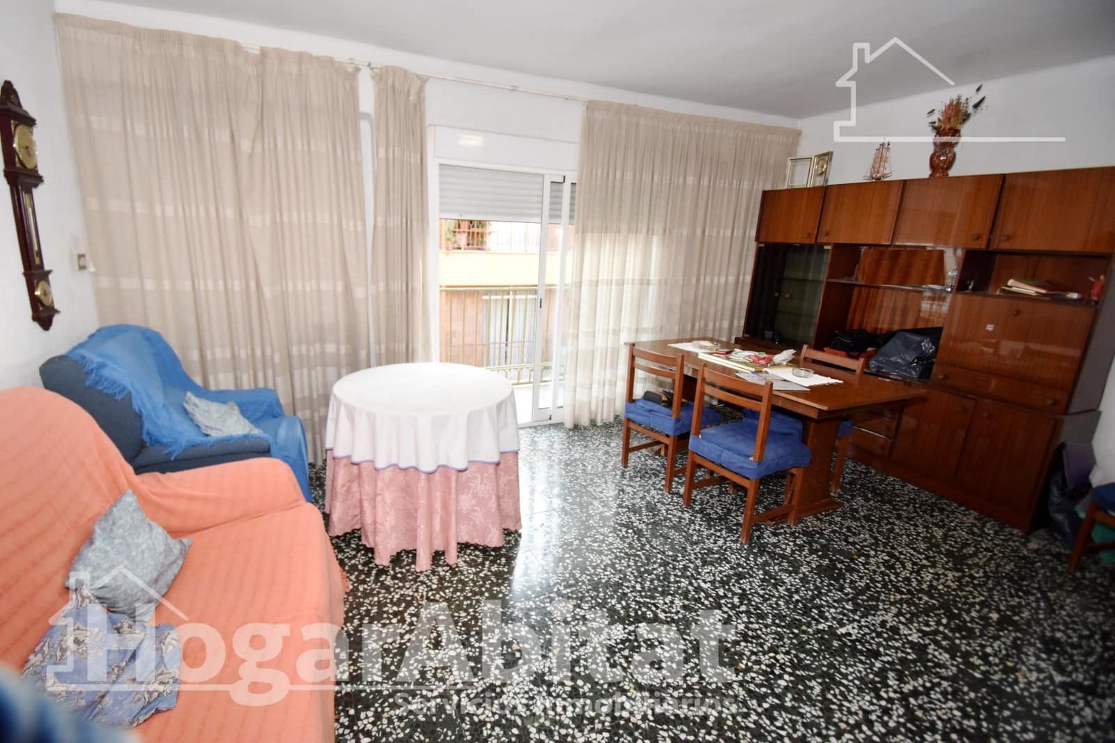4 bedroom Flat for sale in Castello de la Plana with garage - € 150,000 (Ref: 9465832)