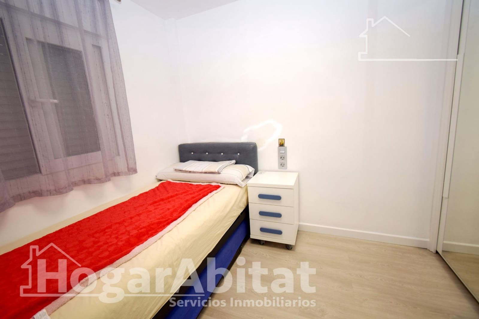 Piso de 3 habitaciones en Paterna en venta - 199.000 € (Ref: 9465835)