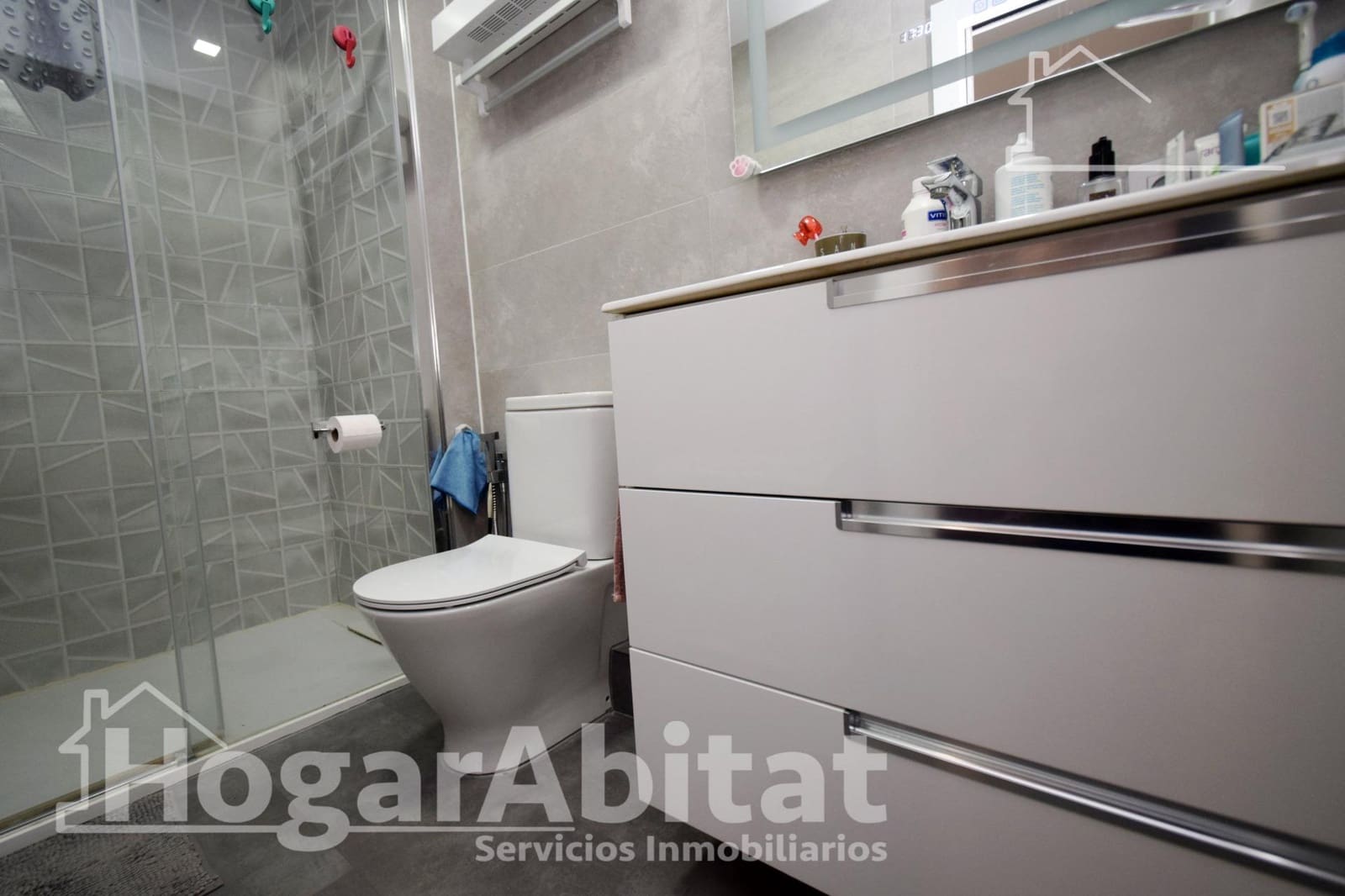 Piso de 3 habitaciones en Paterna en venta - 199.000 € (Ref: 9465835)