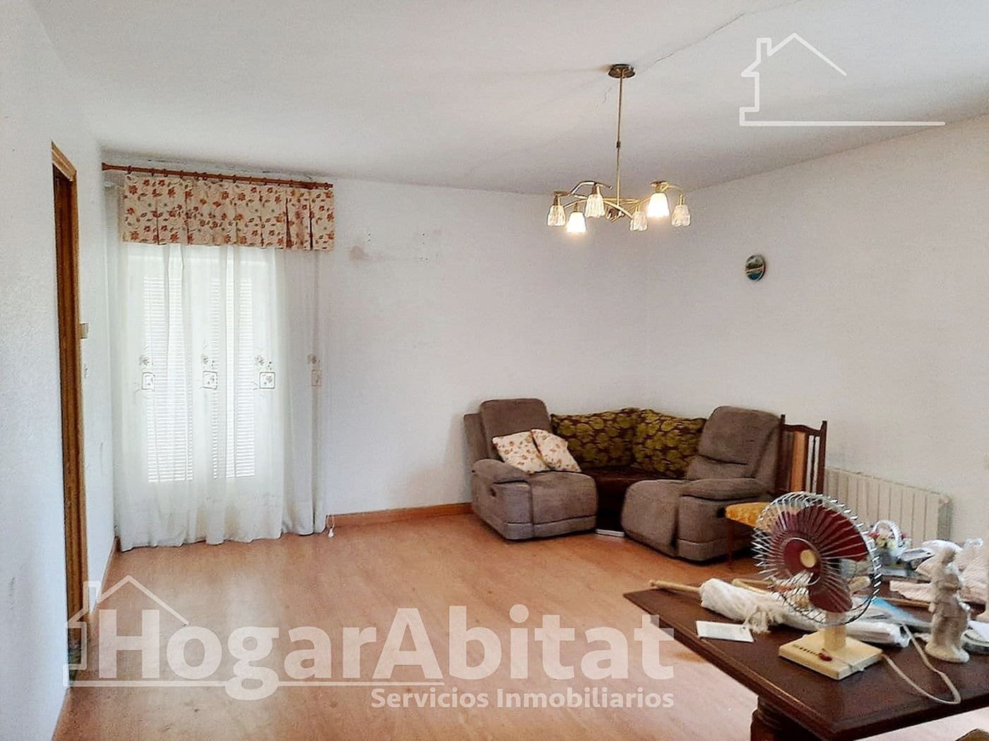 Casa de 5 habitaciones en Villena en venta con garaje - 160.000 € (Ref: 9465838)