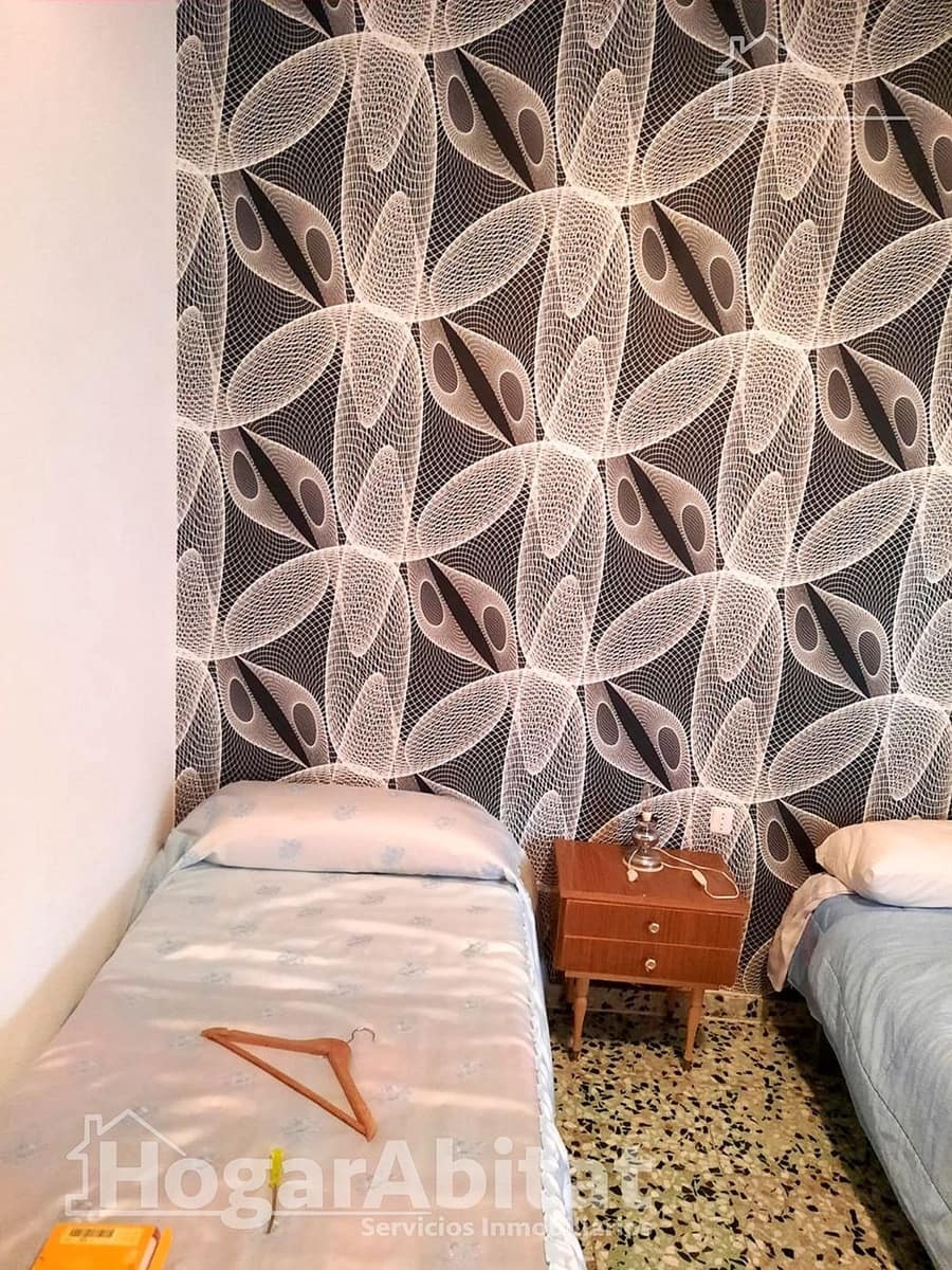 Casa de 5 habitaciones en Villena en venta con garaje - 160.000 € (Ref: 9465838)