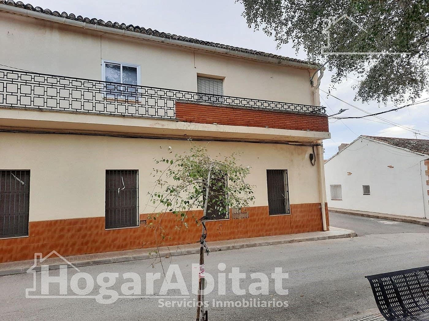 Casa de 5 habitaciones en Villena en venta con garaje - 160.000 € (Ref: 9465838)