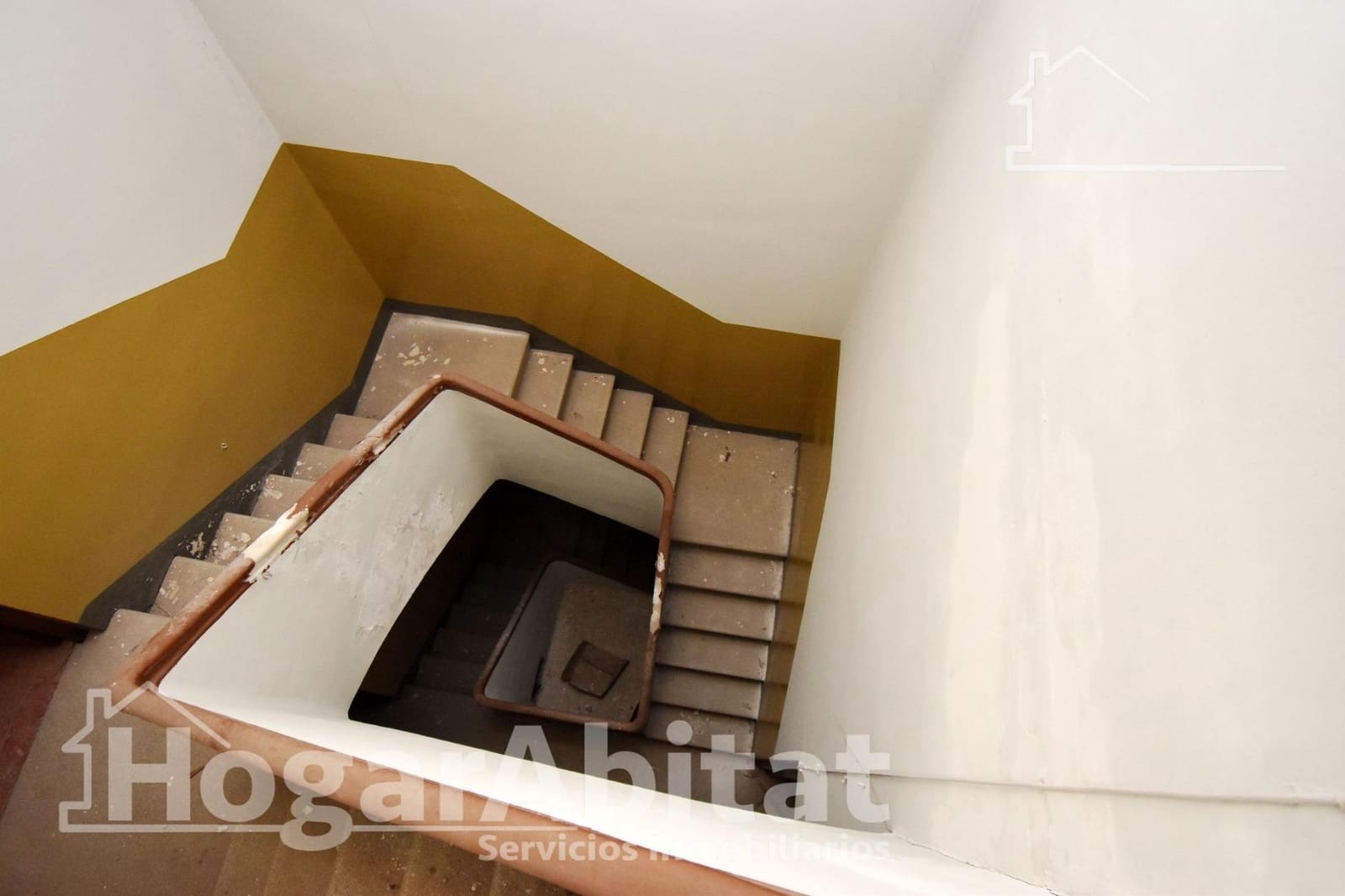 7 soverom Hus til salgs i Castello de la Plana - € 150 000 (Ref: 9465839)