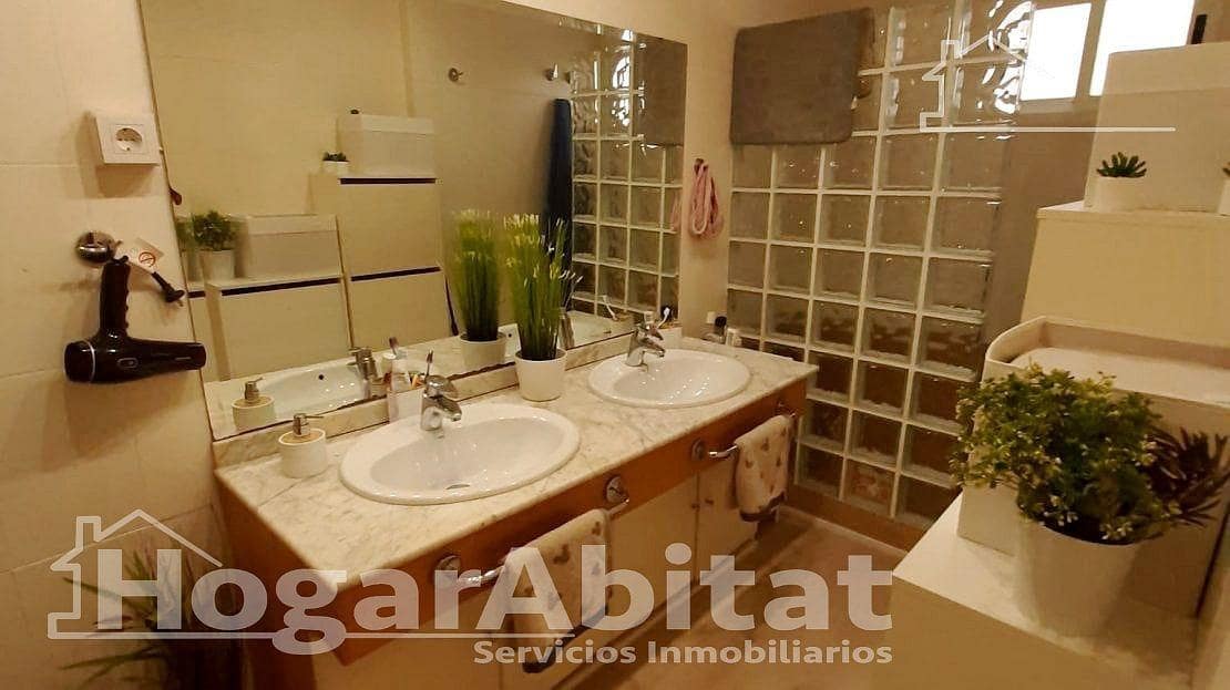 Piso de 3 habitaciones en Torrevieja en venta con garaje - 255.000 € (Ref: 9468630)