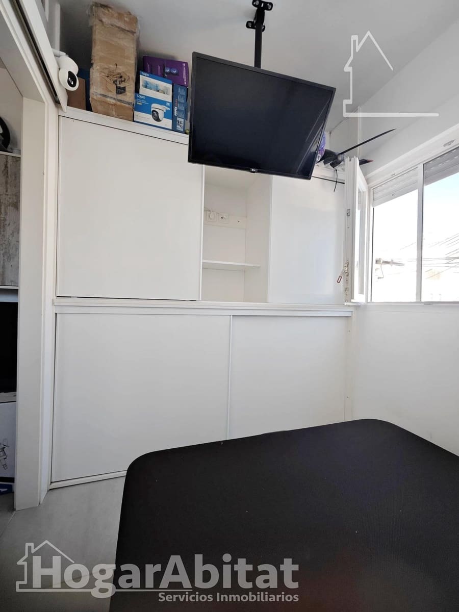 1 bedroom Flat for sale in Torrevieja with pool - € 98,000 (Ref: 9468632)