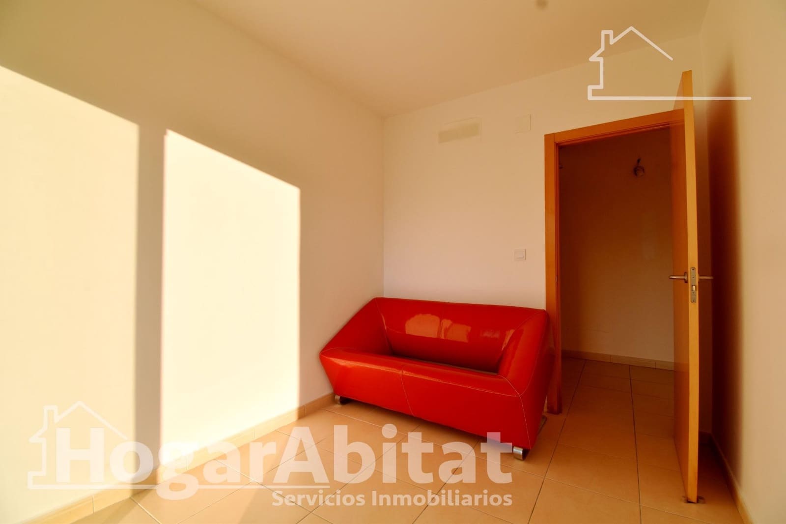 Chalet de 3 habitaciones en Almiserat / Almiserà en venta con piscina garaje - 170.000 € (Ref: 9468634)