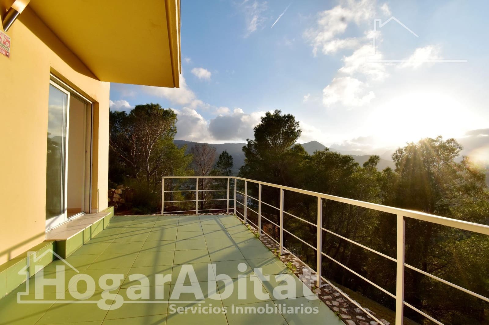 Chalet de 3 habitaciones en Almiserat / Almiserà en venta con piscina garaje - 170.000 € (Ref: 9468634)