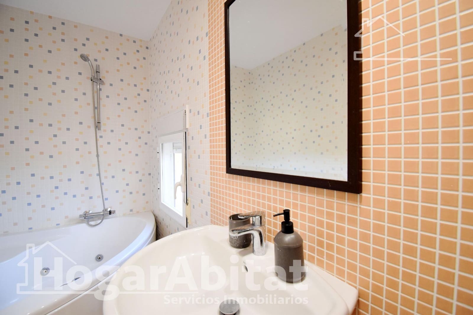 Chalet de 3 habitaciones en Almiserat / Almiserà en venta con piscina garaje - 170.000 € (Ref: 9468634)