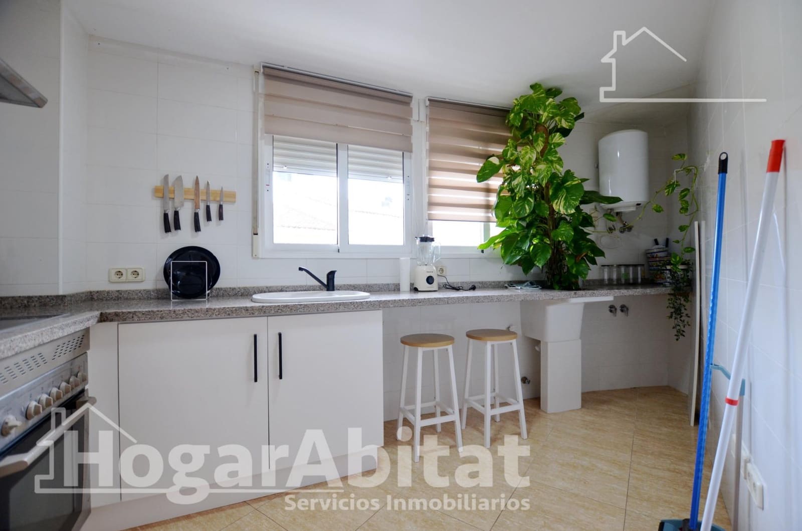 2 slaapkamer Flat te koop in Simat de la Valldigna met zwembad - € 98.000 (Ref: 9468642)