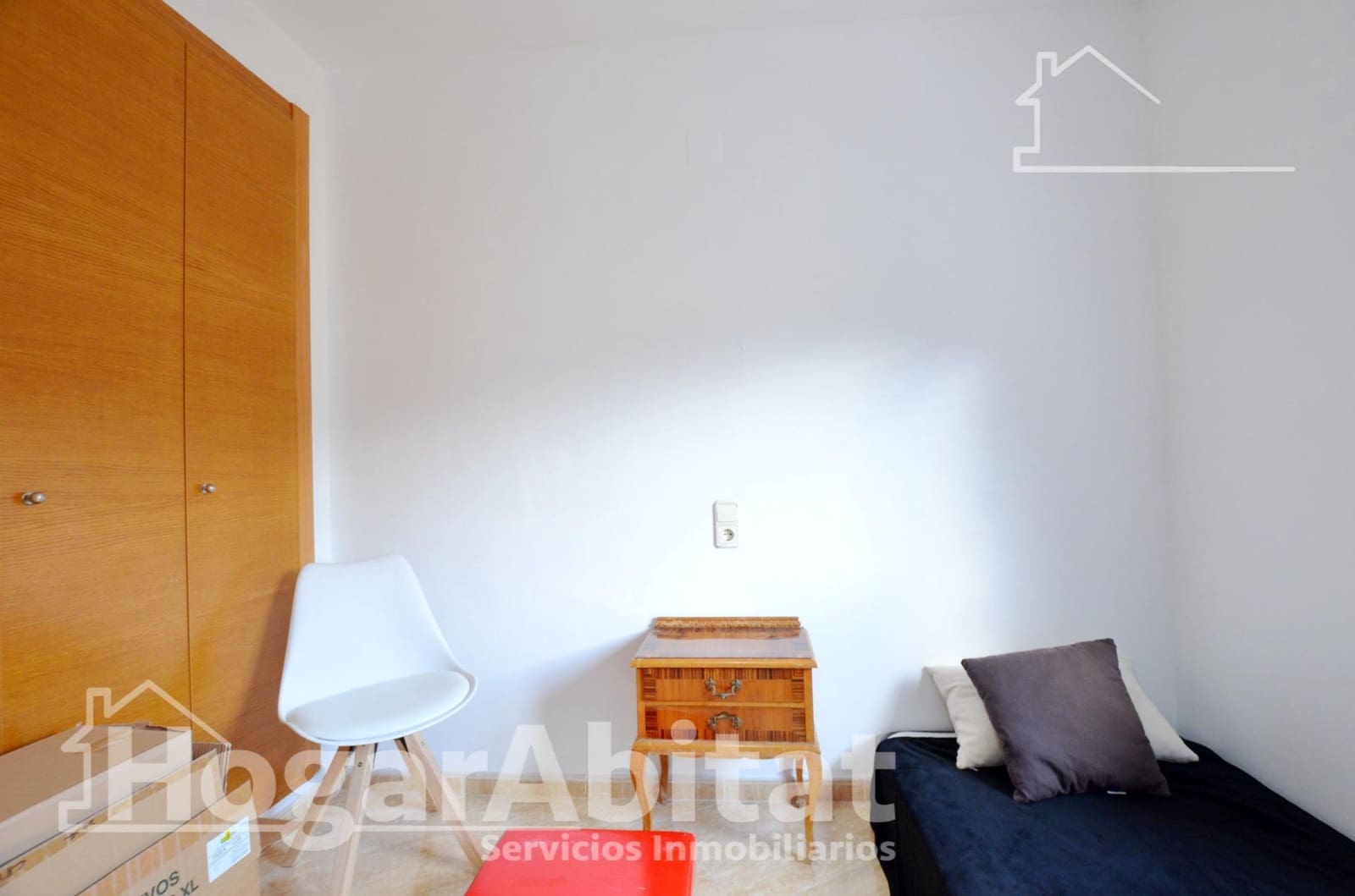 2 slaapkamer Flat te koop in Simat de la Valldigna met zwembad - € 98.000 (Ref: 9468642)