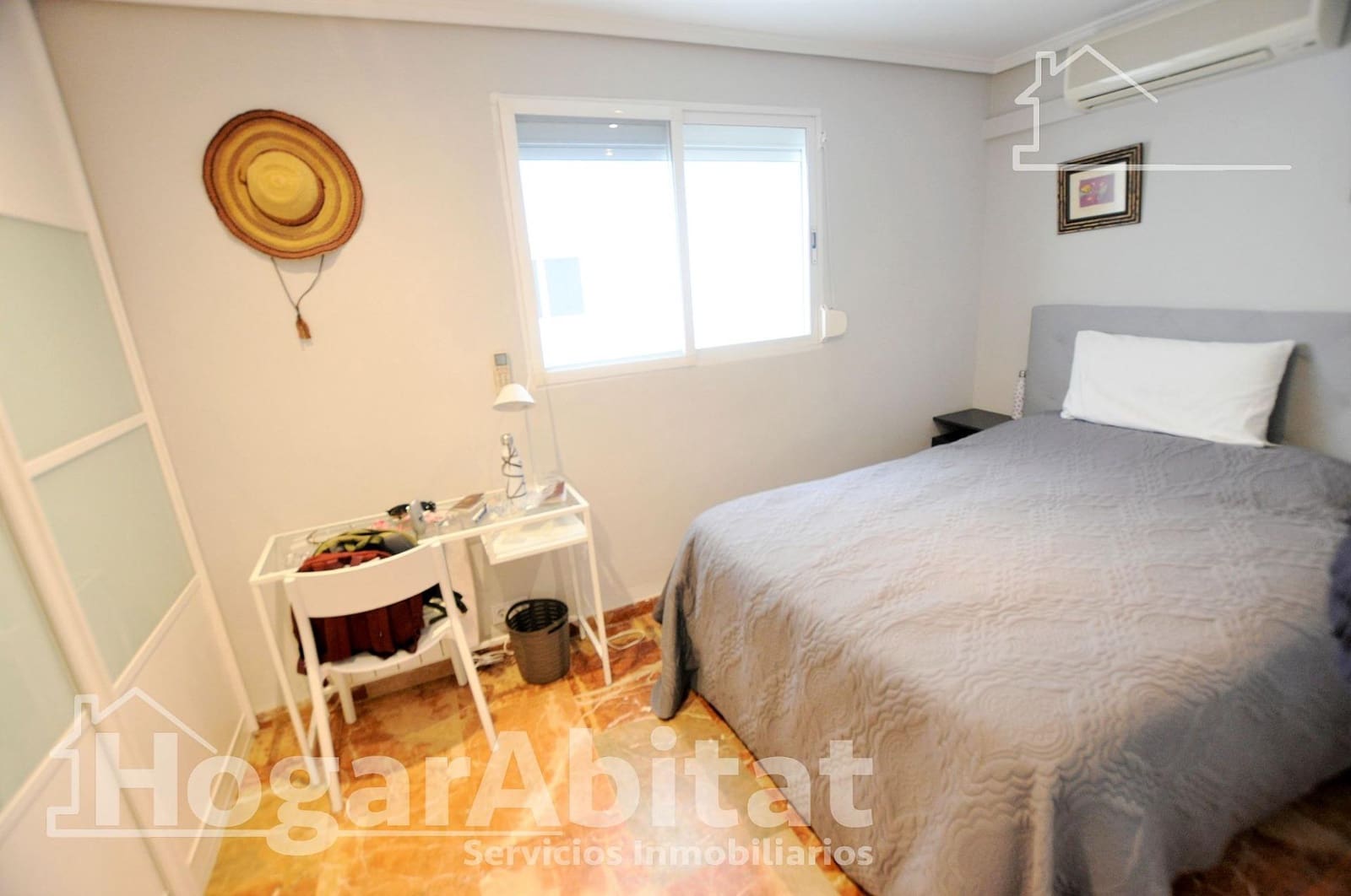 3 bedroom Flat for sale in Valencia city - € 450,000 (Ref: 9468643)