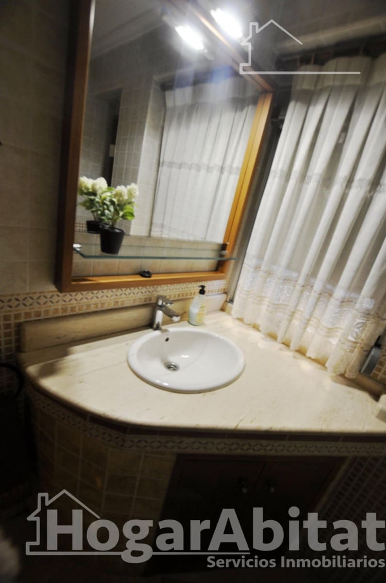 3 slaapkamer Flat te koop in Valencia stad - € 350.000 (Ref: 9468644)