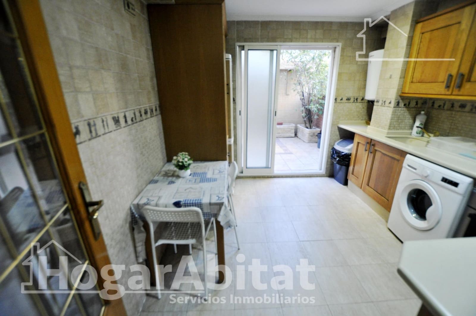 3 slaapkamer Flat te koop in Valencia stad - € 350.000 (Ref: 9468644)
