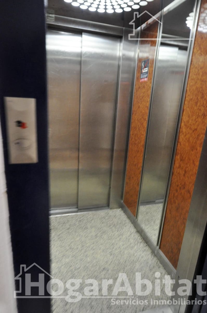 2 soveværelse Lejlighed til salg i Valencia by med swimmingpool garage - € 246.000 (Ref: 9468656)