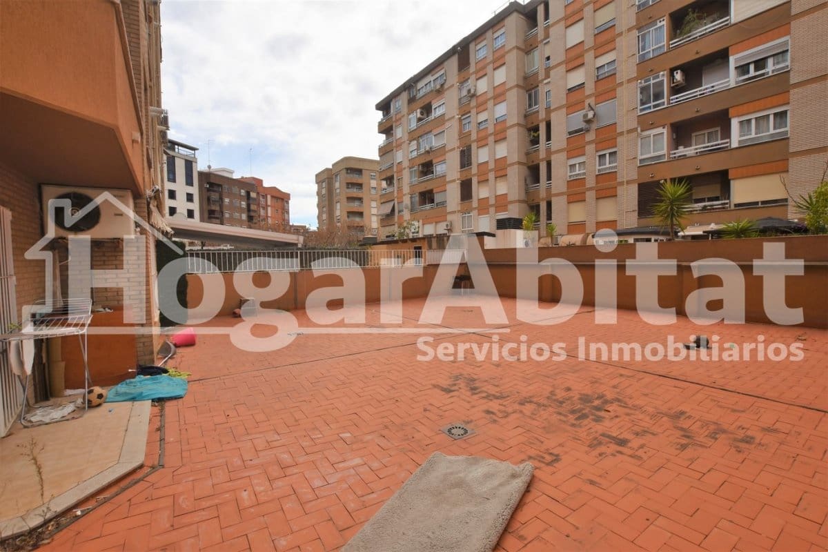 4 Zimmer Wohnung zu verkaufen in Valencia Stadt mit Garage - 512.000 € (Ref: 9468657)