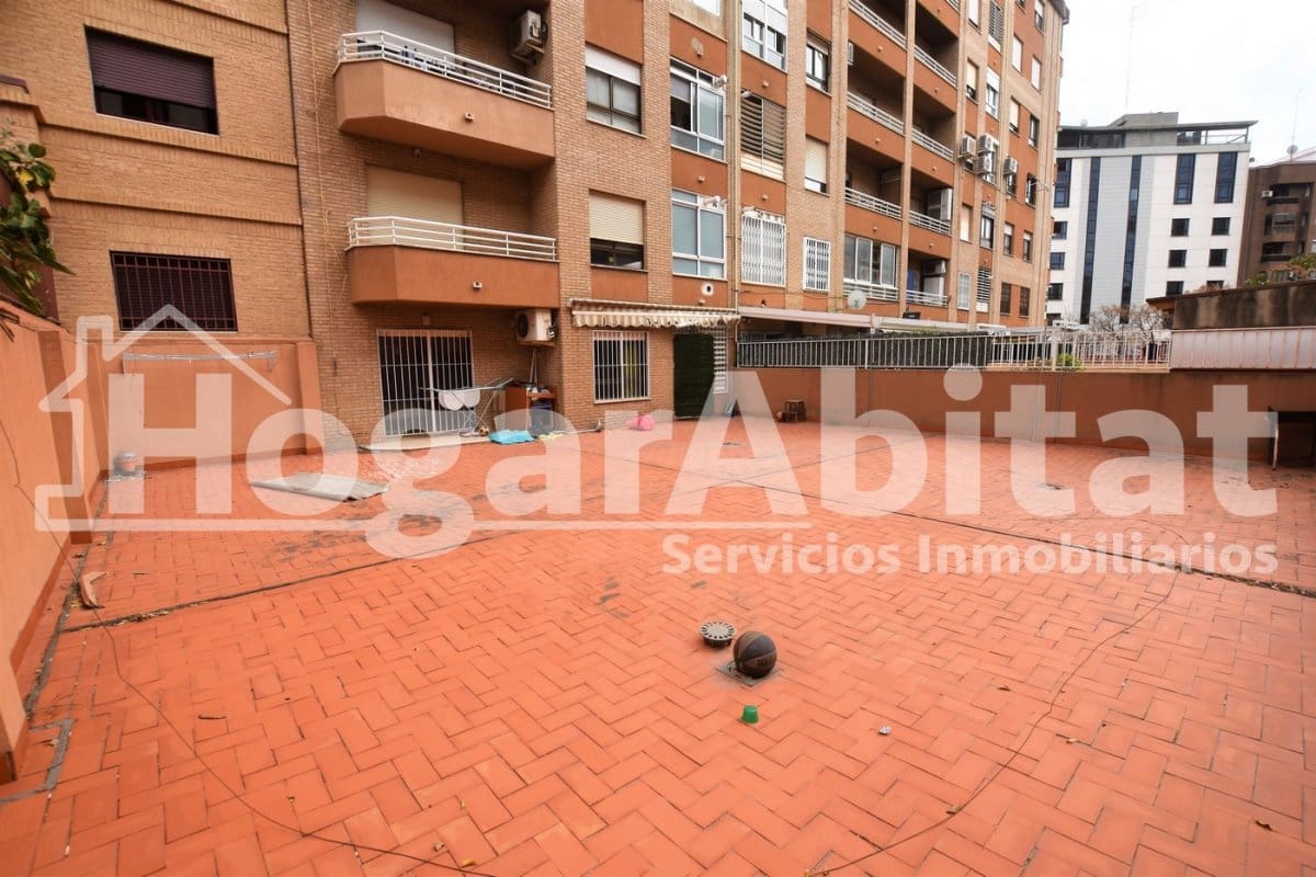 4 Zimmer Wohnung zu verkaufen in Valencia Stadt mit Garage - 512.000 € (Ref: 9468657)