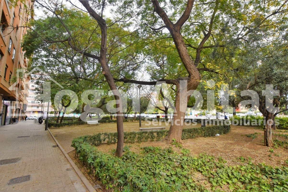 4 Zimmer Wohnung zu verkaufen in Valencia Stadt mit Garage - 512.000 € (Ref: 9468657)