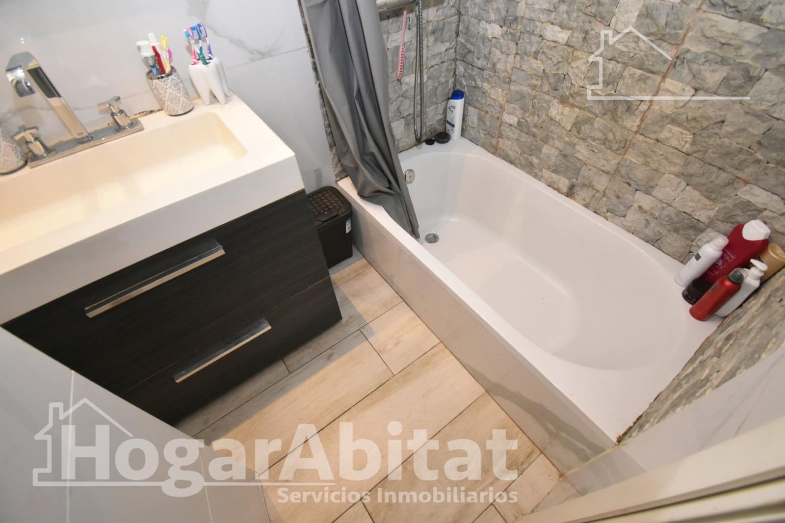 3 makuuhuone Asunto myytävänä paikassa Castello de la Plana - 99 500 € (Ref: 9468658)