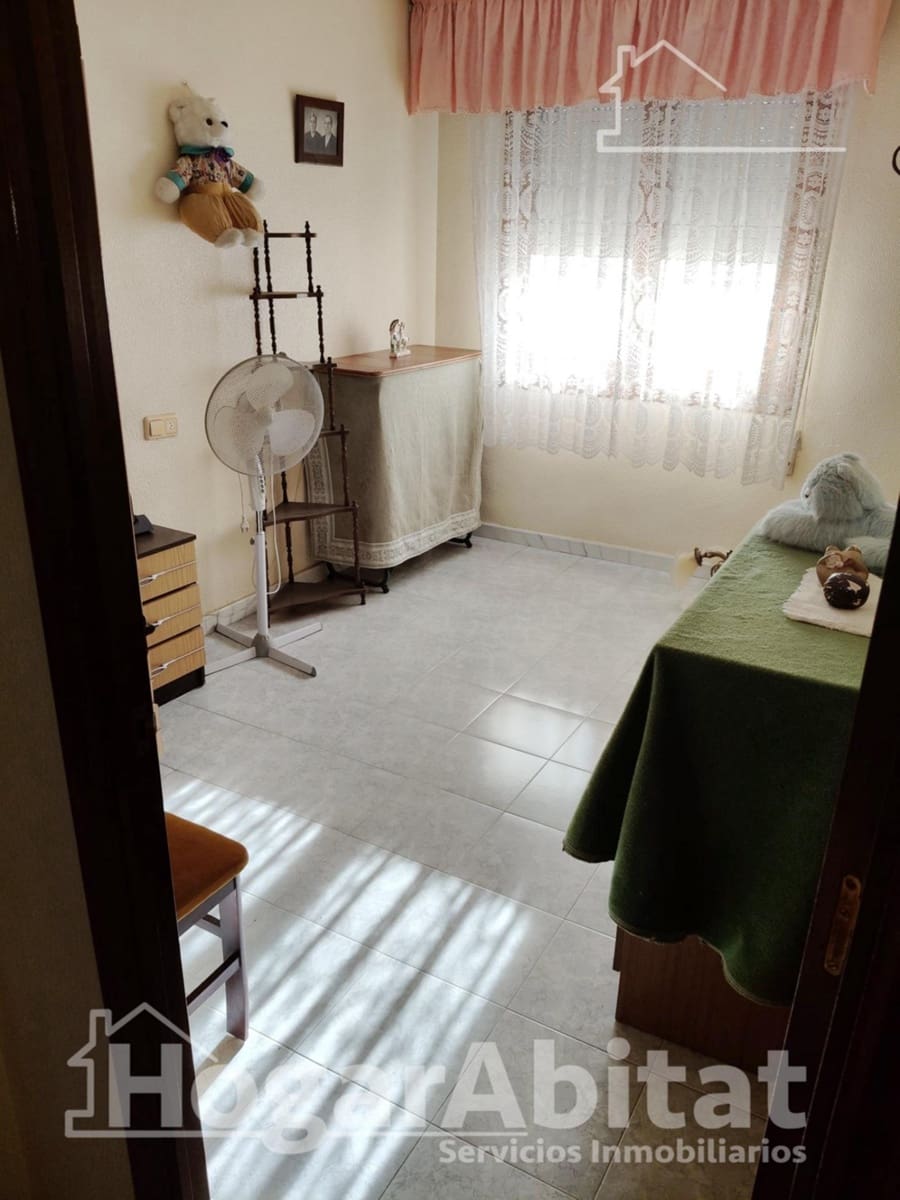 3 makuuhuone Omakotitalo myytävänä paikassa Jacarilla mukana 
autotalli - 134 900 € (Ref: 9468952)