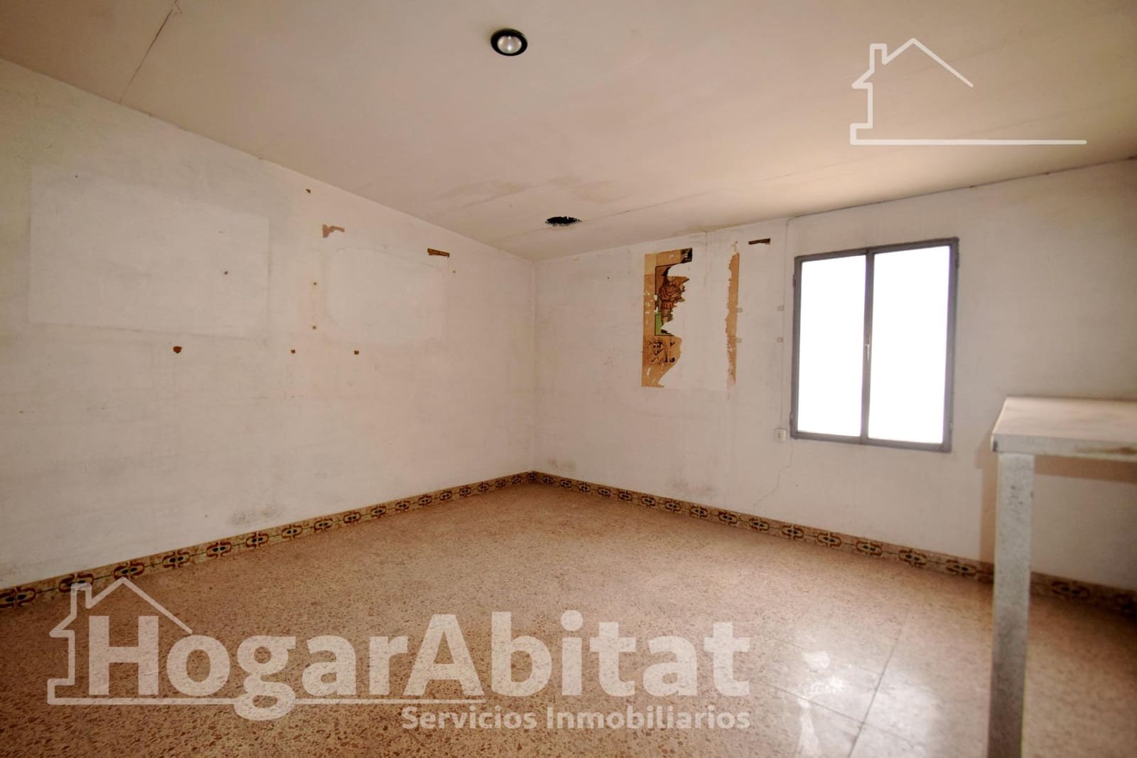 11 Zimmer Haus zu verkaufen in Moncada mit Garage - 450.000 € (Ref: 9468954)