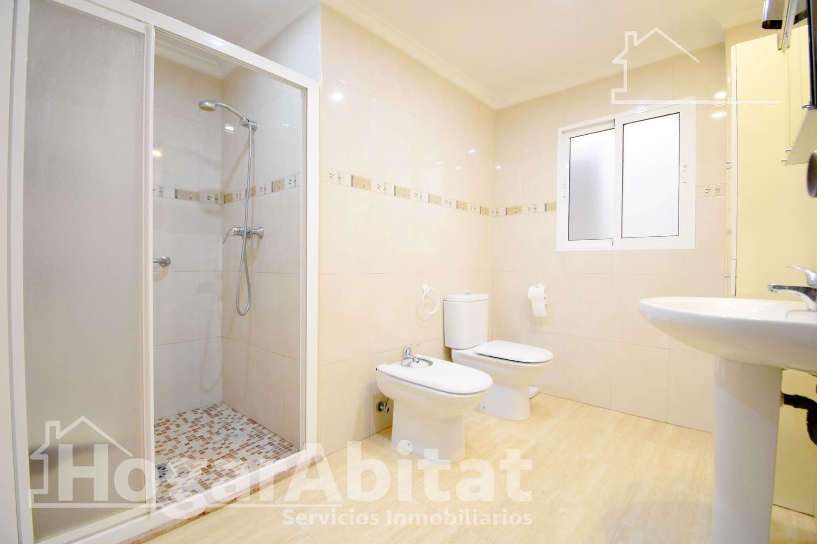 5 quarto Casa em Banda para venda em Pego com garagem - 137 000 € (Ref: 9468956)