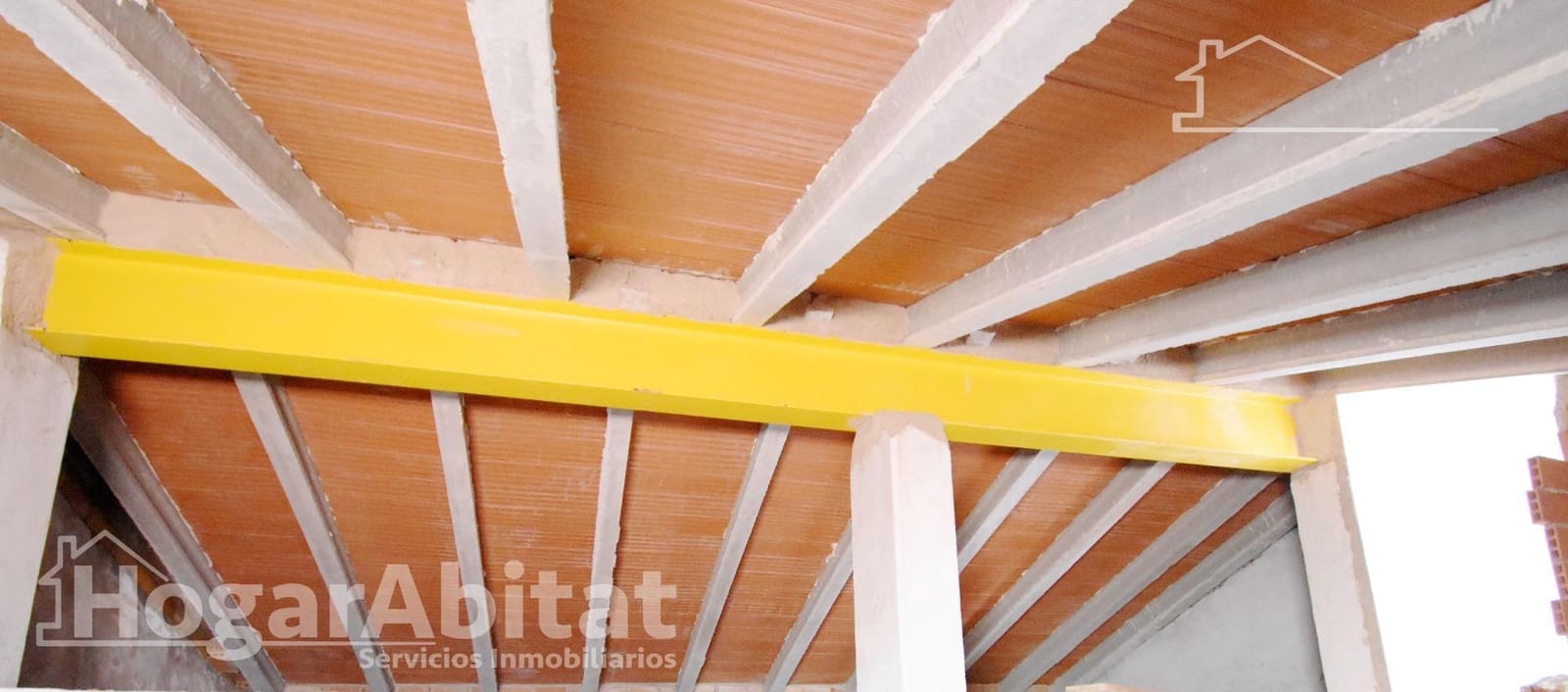 5 quarto Casa em Banda para venda em Pego com garagem - 137 000 € (Ref: 9468956)